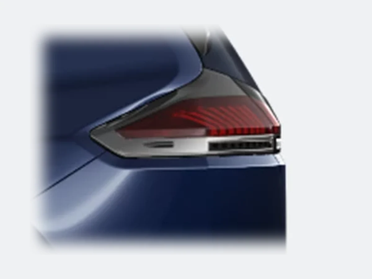 چراغ عقب چپ تویوتا RAV4